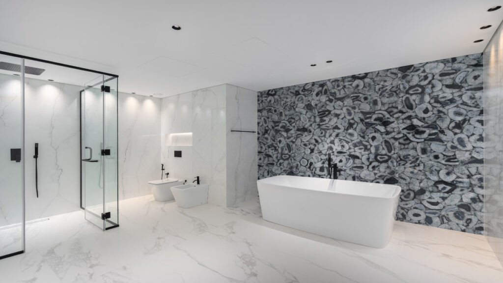 Exclusive Contemporary Signature Villa on Palm Jumeirah for sale