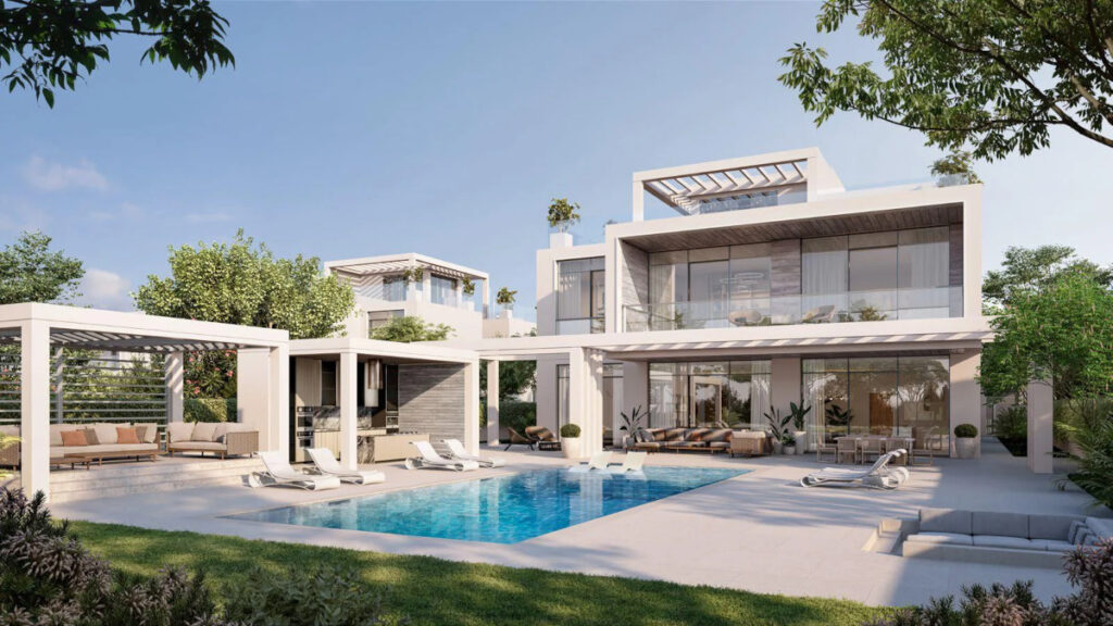 villa backyard and private swimming pool